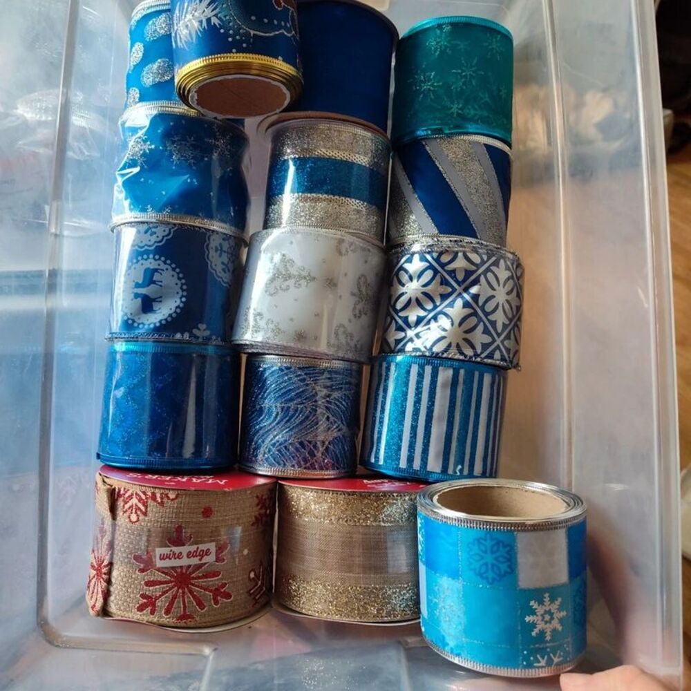 Christmas Ribbon Lot - Picture 3 of 5